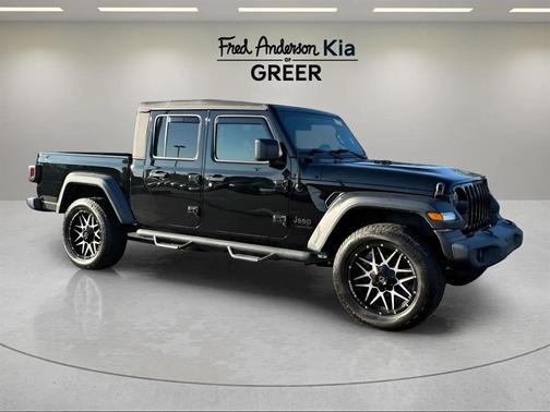 2020 Jeep Gladiator Sport
