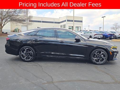Aurora Black Pearl 2026 Kia K5 GT-Line