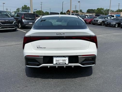 2025 Kia K5 LXS