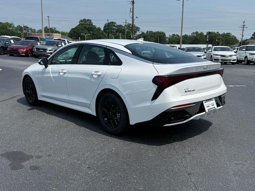 2025 Kia K5 LXS