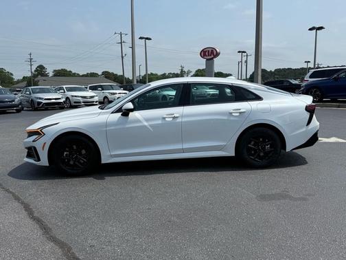 2025 Kia K5 LXS