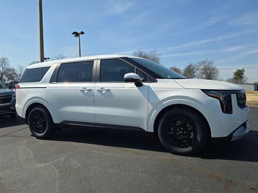 2026 Kia Carnival LX