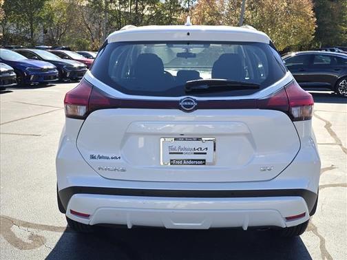 2023 Nissan Kicks SV