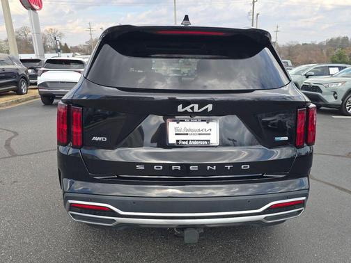 2022 Kia Sorento Plug-In Hybrid SX