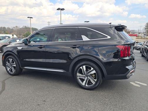 2022 Kia Sorento Plug-In Hybrid SX