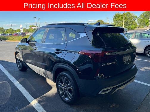 Cherry Black 2023 Kia Seltos S