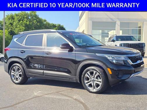 Cherry Black 2023 Kia Seltos S