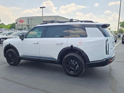 Glacial White Pearl 2027 Kia Telluride SX-Prestige