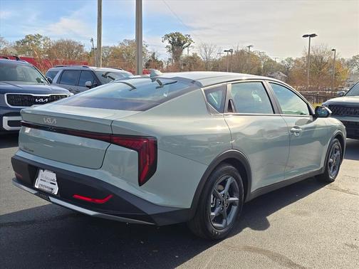 2025 Kia K4 LX