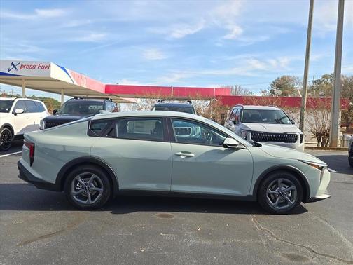 2025 Kia K4 LX