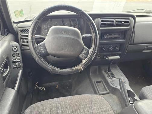 2000 Jeep Cherokee Classic
