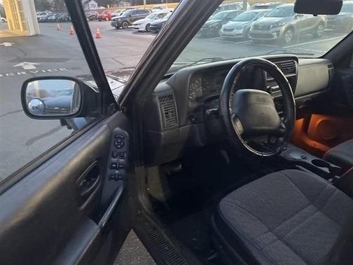 2000 Jeep Cherokee Classic