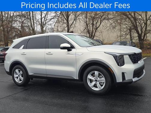 Ivory Silver 2026 Kia Sorento LX