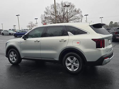2026 Kia Sorento LX