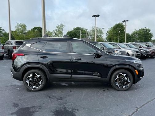 2025 Kia Seltos EX