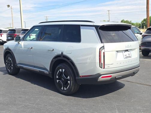 Ivory 2027 Kia Telluride EX