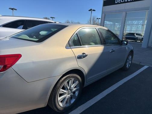 2010 Lincoln MKZ Base