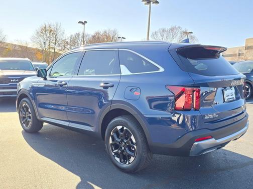 Midnight Black 2026 Kia Sorento S