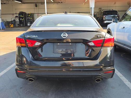 Black 2019 Nissan Altima 2.5 SV