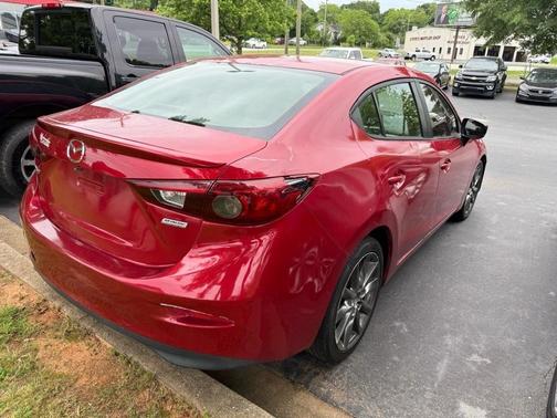2018 Mazda Mazda3 Touring
