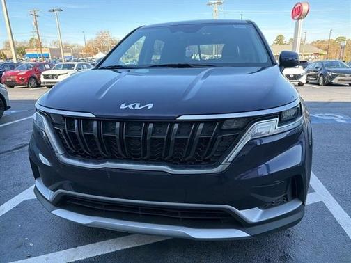 2024 Kia Carnival LX