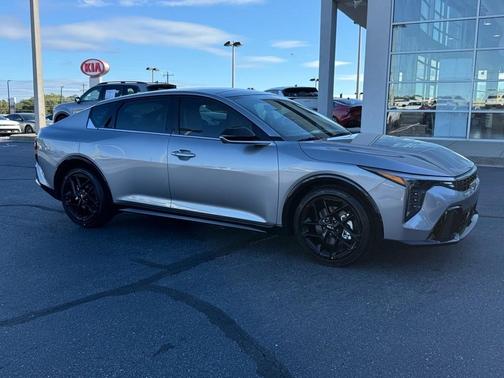 2025 Kia K4 GT-Line Turbo