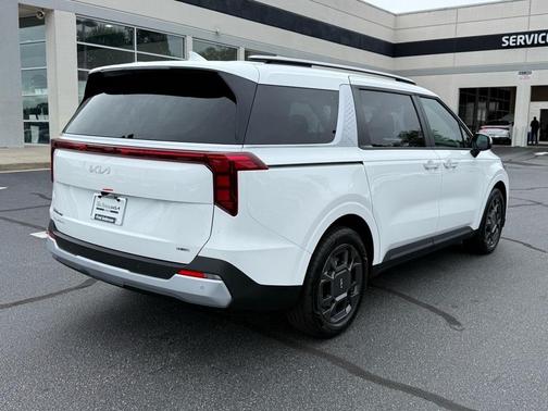 2026 Kia Carnival Hybrid EX