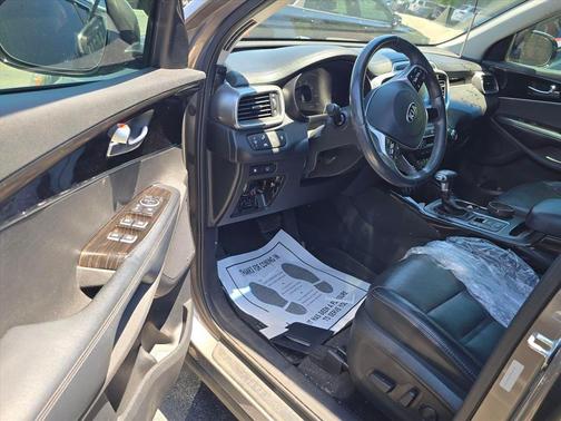 Titanium Silver 2019 Kia Sorento EX
