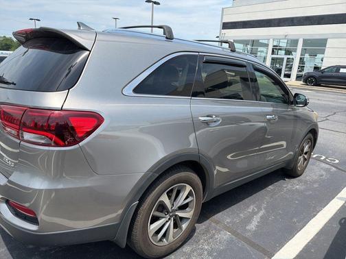 Titanium Silver 2019 Kia Sorento EX
