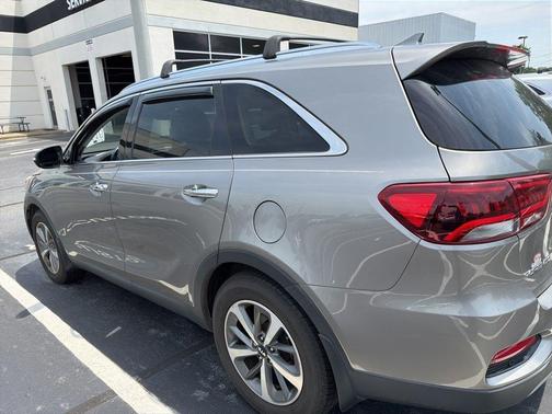 Titanium Silver 2019 Kia Sorento EX