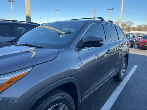 2016 Toyota Highlander LE Plus