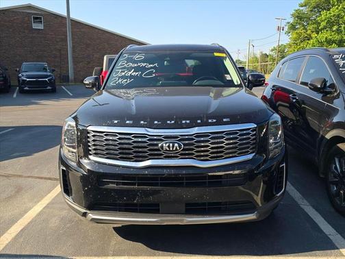 Ebony Black 2021 Kia Telluride S