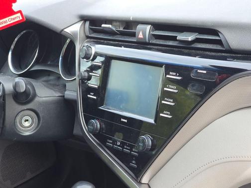 Wind Chill Pearl 2020 Toyota Camry SE