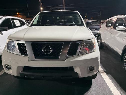 2017 Nissan Frontier Desert Runner