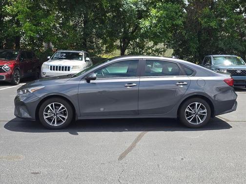 Gravity Gray 2024 Kia Forte LXS