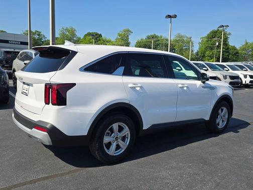 White 2026 Kia Sorento LX