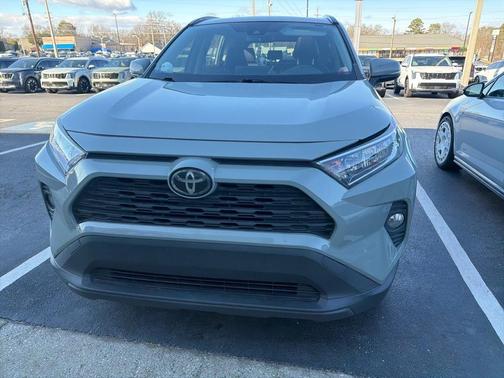 2019 Toyota RAV4 XLE Premium