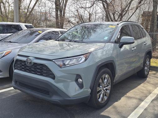 2019 Toyota RAV4 XLE Premium