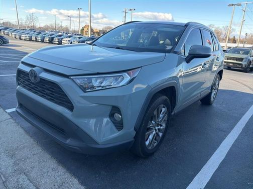2019 Toyota RAV4 XLE Premium