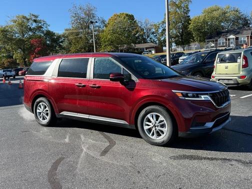 2024 Kia Carnival LX Seat Package