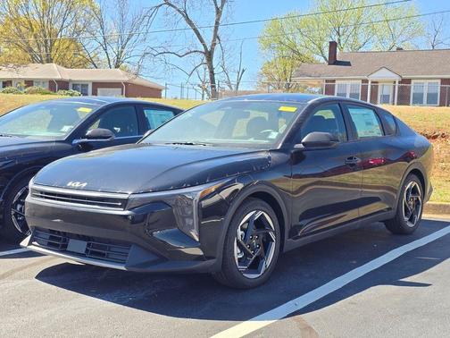 Aurora Black Pearl 2026 Kia K4 EX