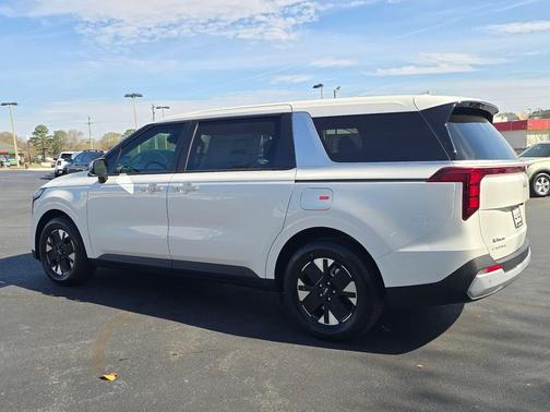 Snow White Pearl 2026 Kia Carnival Hybrid LXS