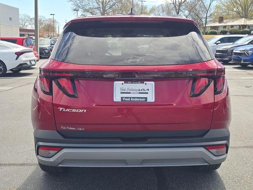 2025 Hyundai TUCSON SEL