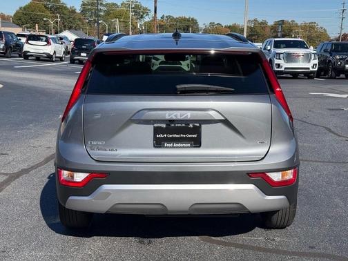 2025 Kia Niro LX