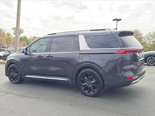 Metal 2023 Kia Carnival SX