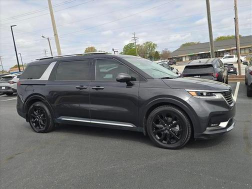Metal 2023 Kia Carnival SX