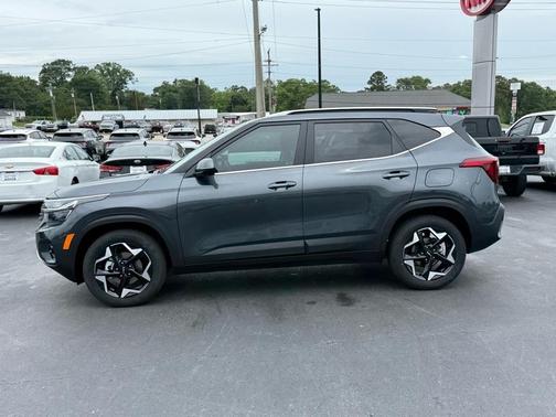 2025 Kia Seltos EX