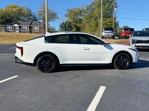 2025 Kia K4 GT-Line Turbo