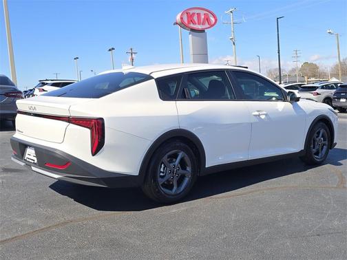 2026 Kia K4 