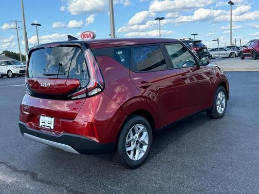 2025 Kia Soul LX